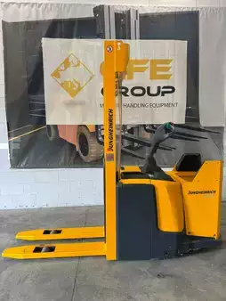 Stacker de condutor em pé 2015  Jungheinrich ERC 212 115 360 ZT (8)