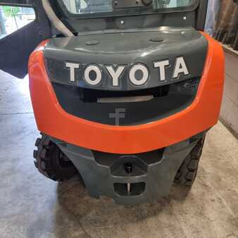 Diesel heftrucks 2018  Toyota 8FDF20 (5)