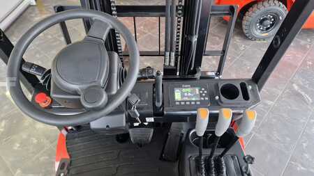 Elektro tříkolové VZV 2025  REDDOT CPDS15-AC8G (12)