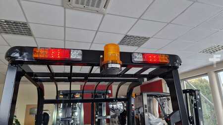 Elektro tříkolové VZV 2025  REDDOT CPDS15-AC8G (14)