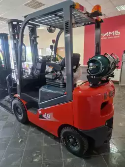 Carretilla elevadora GLP 2025  Heli CPYD18 (2)