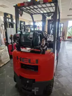 Carretilla elevadora GLP 2025  Heli CPYD18 (3)