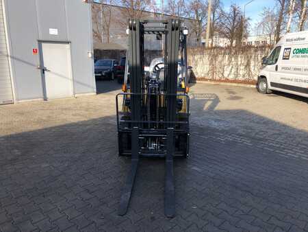 Nestekaasutrukki 2023  CAT Lift Trucks CATERPILLAR CAT GP25N (3)