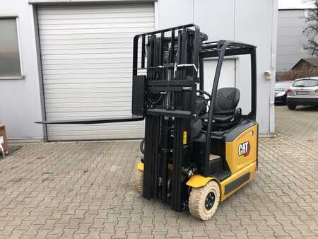 Elektro tříkolové VZV 2023  CAT Lift Trucks CATERPILLAR EP16ACNT (11)