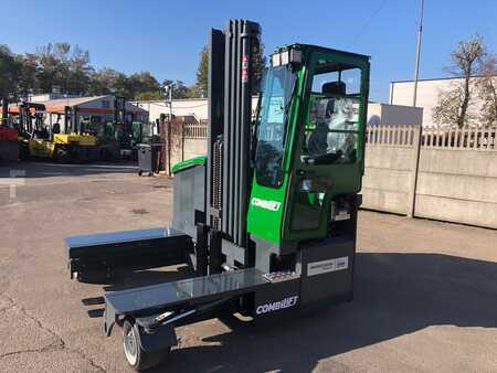 Carretilla de 4 vías 2022  Combilift C4000ET (1)