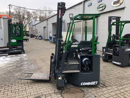 Négyutas targonca 2023  Combilift CB2500 (2)