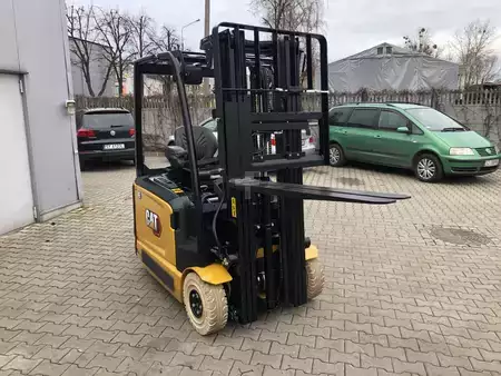 Elektro tříkolové VZV 2023 CAT Lift Trucks CATERPILLAR EP16ACNT (12)