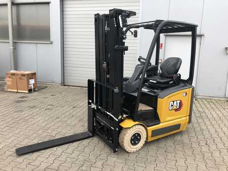 Sähkö - 3 pyör 2023  CAT Lift Trucks CATERPILLAR EP16ACNT (2)