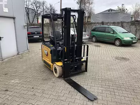Elektro tříkolové VZV 2023 CAT Lift Trucks CATERPILLAR EP16ACNT (4)