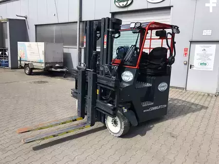 Chariots multidirectionnels 2017  Combilift CB4000 (1)