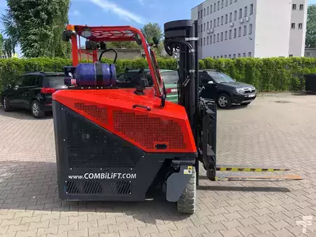 Chariots multidirectionnels 2017  Combilift CB4000 (4)