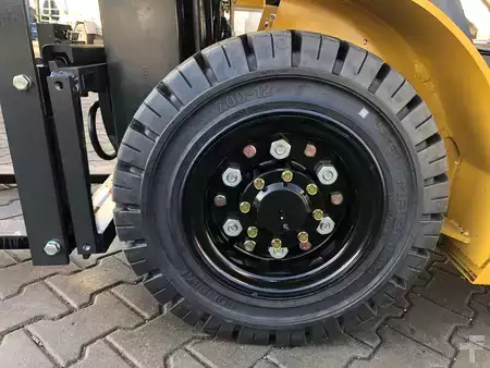 Chariots élévateurs GPL 2023 CAT Lift Trucks CATERPILLAR CAT GP25N (9)