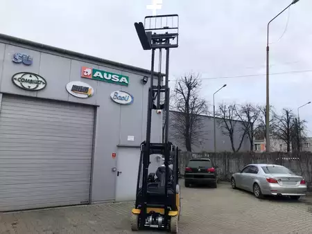 Chariots électriques à 3 roues 2023  CAT Lift Trucks CATERPILLAR EP16ACNT (14)
