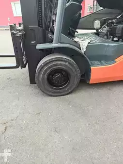 Treibgasstapler  Toyota 02-8FGF25 (2)