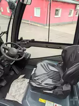 Treibgasstapler  Toyota 02-8FGF25 (3)