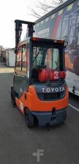 Chariot élévateur gaz 2015  Toyota 02-8FGF15 (2)