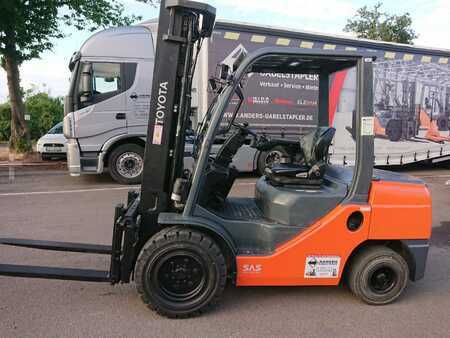 Dieselstapler 2017  Toyota 52-8FDJF35 (1)