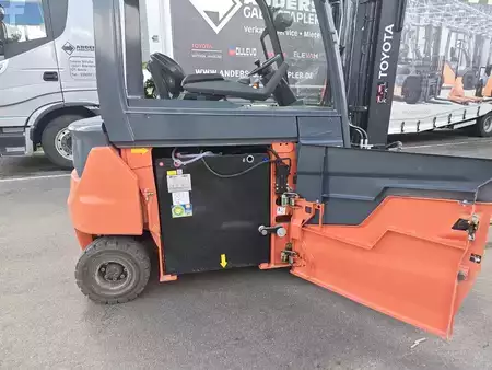 Elektro 4 Rad  Toyota 9FBMK30T (3)