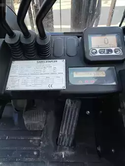 Gas truck 2017  Toyota 02-8FGF30 (4)