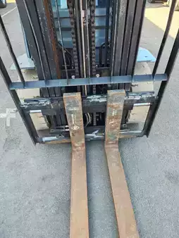 Gas truck 2017  Toyota 02-8FGF30 (5)