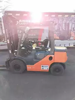 Dieseltruck 2023  Toyota 02-8FDF25 (1)