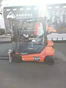 Elektro 4 Rad  Toyota 9FB16T (7)