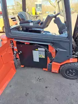Elektro 4 Rad  Toyota 9FB18T (7)