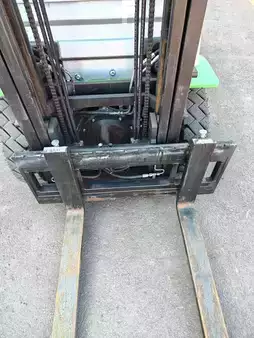 Gas truck 2014  Cesab M325G (2)