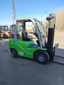 Gas truck 2014  Cesab M325G (6)