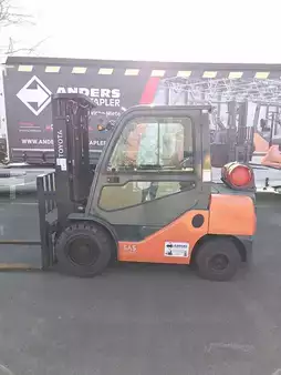 Gas truck 2014  Toyota 02-8FGF30 (10)