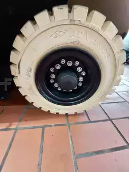 Electric - 4 wheels 2025  Hyster J 3.0 UT (4)