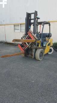 Treibgasstapler 2007  CAT Lift Trucks gp35n (1)