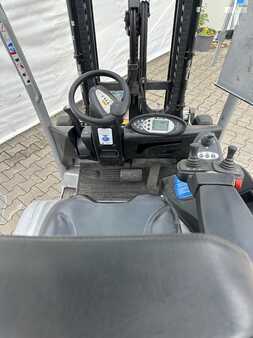 Chariot 3 roues électrique 2017  Still RX 20-15 (3)