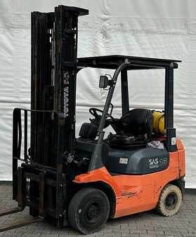 LPG Forklifts 2006  Toyota 42-7FGF 18 (1) 