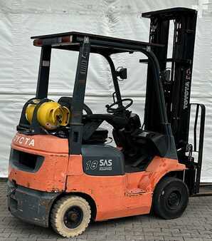 LPG Forklifts 2006  Toyota 42-7FGF 18 (2) 