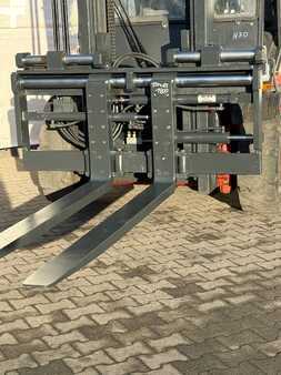 Treibgasstapler 2012  Linde H 70 T (3)