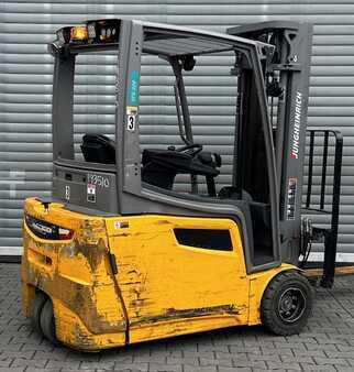 Electric - 3 wheels 2020  Jungheinrich EFG 220 (2)