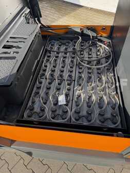 Traktor  Still R 07-25 (7)