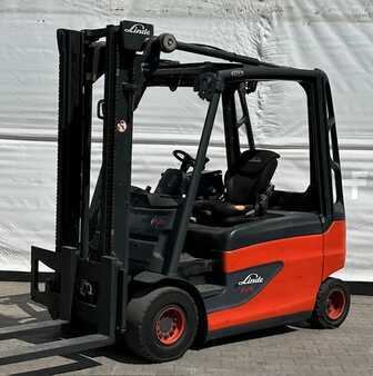 Elektro 4 Rad 2011  Linde E 25 L (1)