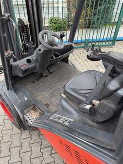 Gas gaffeltruck 2007  Linde H 35 T (4)
