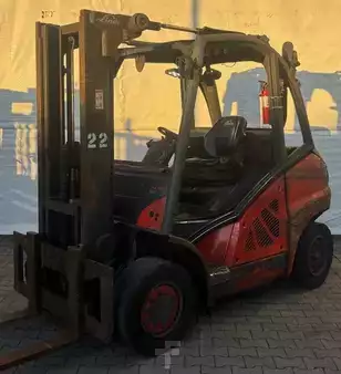 Empilhador diesel 2014  Linde H 40 D (1)