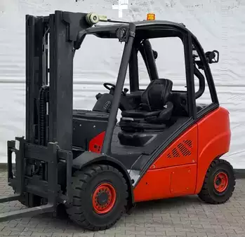 Dízel targoncák 2016  Linde H 30 D (1)