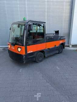 Chariots tracteurs 2016  Linde P 250 (1)