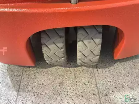 Carrelli elettrici 4 ruote 2018  Linde E16C (19)