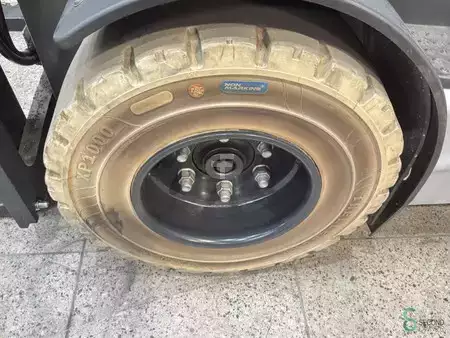 Eléctrico - 4 rodas 2019  Still RX60-30L (20)
