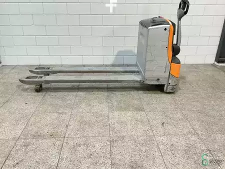 Transpaleta eléctrica 2021  Still EXU20 (6)