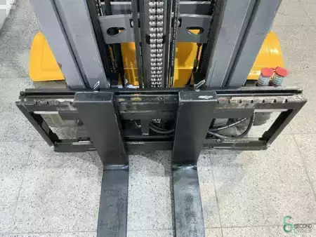 Elektromos 4 kerekű 2016  Jungheinrich EFG 216K (6)