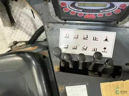 Diesel truck 2008  Moffett  (14)