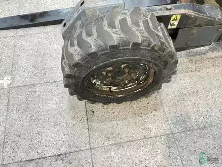 Diesel truck 2008  Moffett  (17)