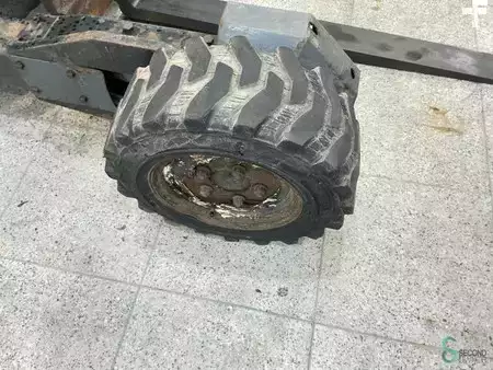 Diesel truck 2008  Moffett  (18)